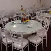 فروش میز و صندلی شیواری و کلیه تجهیزات تالاری