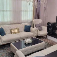 مبل راحتی ۸ نفره همراه یک پاف (جلومبلی)