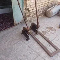 ۱عدد باسکول ۱عدد گاری ۲عدد قیچی ورق بر