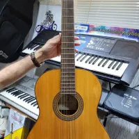 گیتار حرفه ای admira|گیتار، بیس، امپلیفایر|رشت, معلم|دیوار