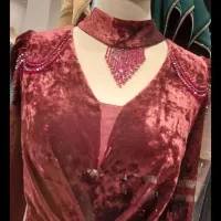 لباس مجلسی|لباس|شاهین‌شهر, عطار|دیوار