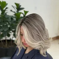 خدمات رنگ و لایت و کراتین