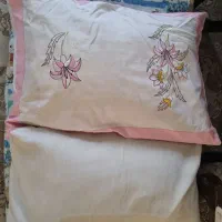 تشک و دو عدد بالشت پر