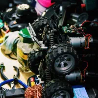 تعمیرات اسباب بازی