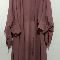 تعدادی لباس نو