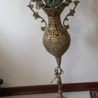 لوستر ۱۰ لامپی برنز و گلدان برنز کلدان