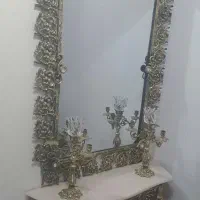 ساعت وآئینه کنسول