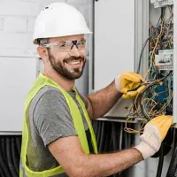 برقکار ساختمان وصنعت