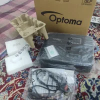 پروژکتور ویدیو  پروژکشن اوپتما با پرده اسکوپ برقی