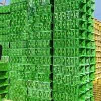 کارگر خانم یا اقا برای تولیدی سبد میوه