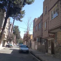 خانه اپارتمان فروشی دوطبقه نیم شهرک مدرس ( گلتپه