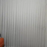 پرده اتاق خواب سفید شیری شاین دار پلیسه سالم