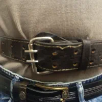 کمربند ورزشی چرم و بدنسازی