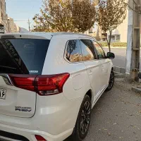 میتسوبیشی اوتلندر