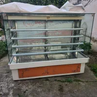 ویترین شیرینی قنادی