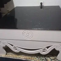 میز وسط مبلی، در حد نو، جنس بدنه چوب