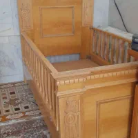 تخت نوجوان