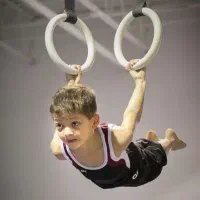 استخدم کارآموز و کمک مربی ژیمناستیک