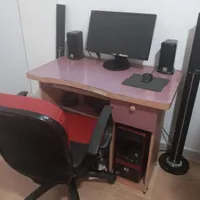 کامپیوتر باتمام تجهیزات