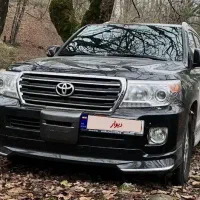 لندکروز ۲۰۱۰