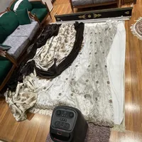پرده پذیرایی خیلی شیک و سالم تمیز با تمامی متعلقات