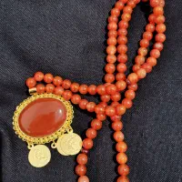 گردنبند رو لباسی