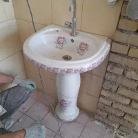 روشویی همراه با شیر و بقیه