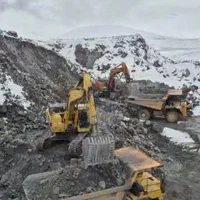 استخدام راننده بیل و راننده کامیون ده چرخ ولوو