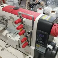 همکاری در کارگاه خیاطی