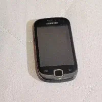 یک عددگوشی سامسونگ لمسی  کاملاسالم