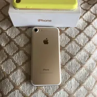 ایفون 7 لاکاغذی