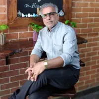 کاشت مو ،ابرو ،آموزش کاشت مو|خدمات زیبایی و سلامت|شیراز, قصرالدشت|دیوار