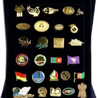 چاپ ورق فلزی پرسکاری لوح مدال بج سینه کلیشه