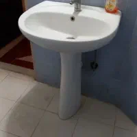 روشویی پایه دار