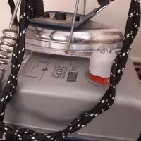 اتو ۳لیتری کاملا سالم و نو