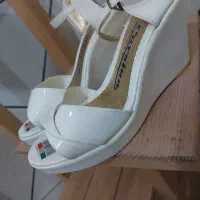 دو عدد کفش نو یکبار استفاده نشده سایز ۴۰