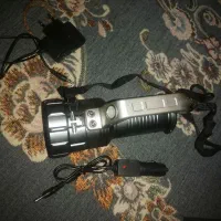 چراغ قوه شارژی هم با برق و فندک ماشین نواکبند