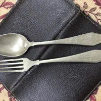 یک جفت قاشق چنگال قدیمی خیلی شیک