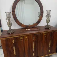 آیینه کنسول و شمعدان