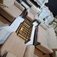 مبل راحتی هفت نفره همراه با میز وسط