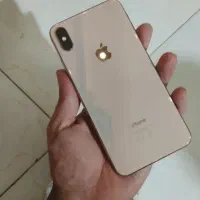 ایفون xs max