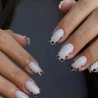 تخفیف کاشت ناخن