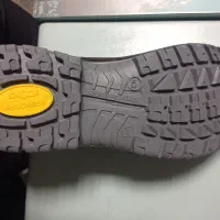 دوجفت کفش ایمنی وطبی|کیف، کفش، کمربند|دهگلان, |دیوار