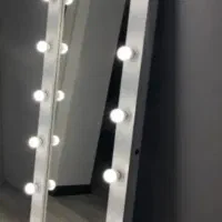 اینه قدی چراغ دار