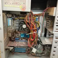 خریدار و فروش برد کیس و مانیتور