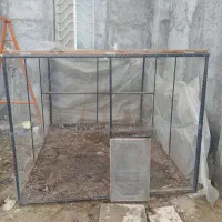 قفس  پرنده ومرغ و خروس....