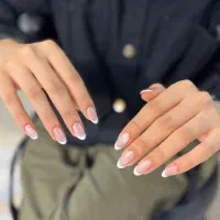 تخفیف ویژه ناخن و ابرو ظرفیت محدود