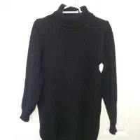 بافت یقه اسکی مشکی|لباس|شهریار, شهریار|دیوار