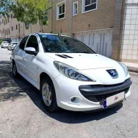 207 صندوق دار دنده دستی بسیار کم کار و تمیز|خودرو سواری و وانت|اصفهان, سپاهان‌شهر|دیوار