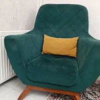 مبل راحتی ۳ نفره و ۲ عدد یک نفره